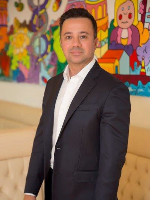 Bugra Kulak • Head of Pharma and Country Lead Sanofi România • Membru al Comitetului Director